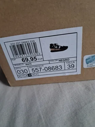 Alpargatas Gioseppo negras y beige