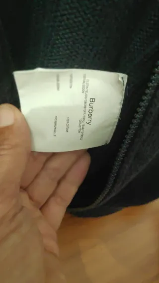 Cárdigan Burberry azul bien conservado