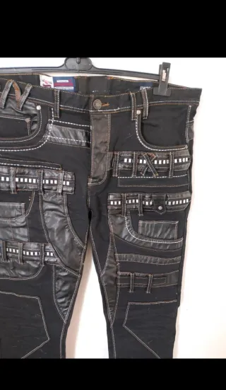 Jeans Grunge Punk con dettagli in ecopelle