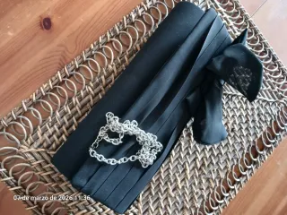 Bolso fiesta negro raso Bijou Brigitte