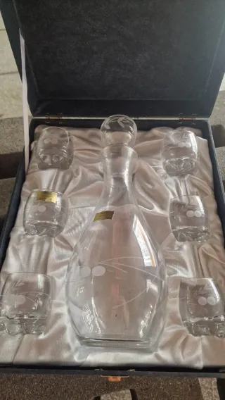 Licorera Cristal Tallada + 6 Vasos