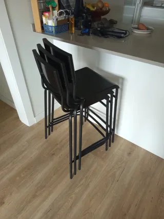 Taburetes negros Ikea (Set de 3)