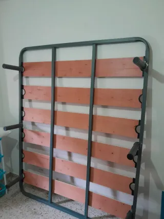 Somier de láminas metálico y madera