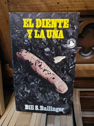 Colección de 27 libros antiguos de terror. Variado