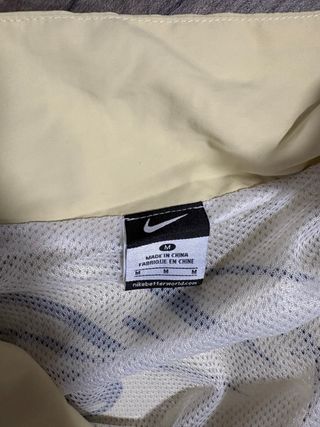 Chaqueta Nike Talla M Amarilla y Negra