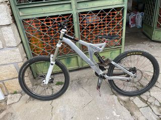 Bici Specialized Big Hit 2 con Boxxer