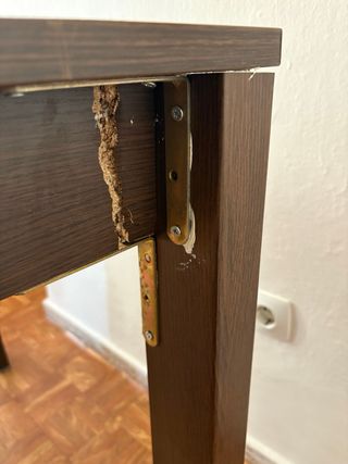 Mesa de comedor con 4 sillas