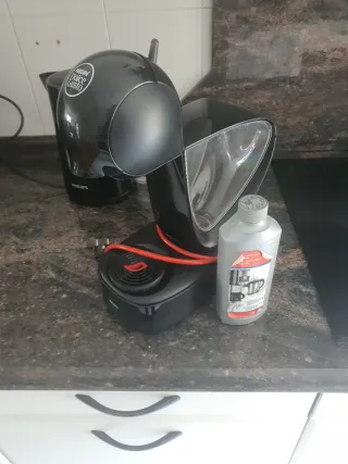 Cafetera Dolce Gusto Negra