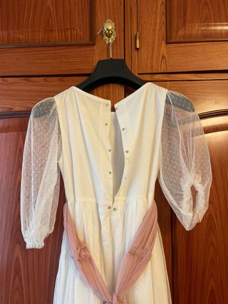 Vestido blanco comunión con fajín rosa