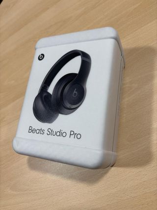Beats Studio Pro Negros