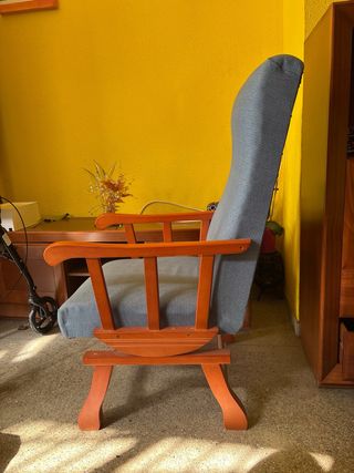 Butaca tapizada tela y madera