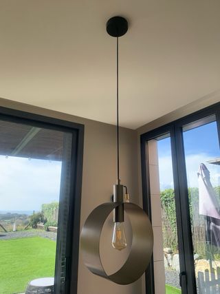 Pareja de lámparas colgantes metal latón