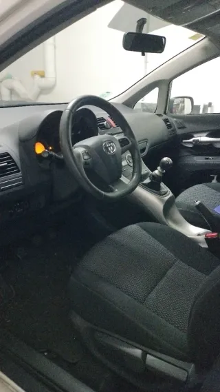 Toyota Auris 2010