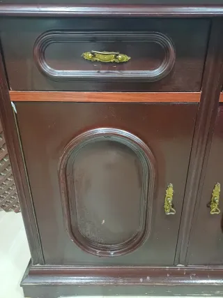 Aparador recibidor clásico madera mármol