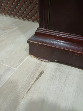 Aparador recibidor clásico madera mármol