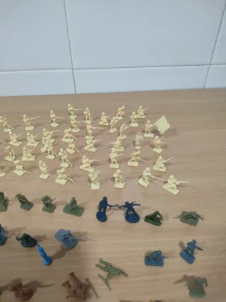 Set di soldatini in plastica in miniatura