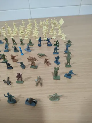 Set di soldatini in plastica in miniatura
