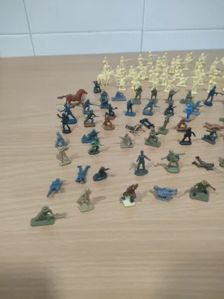 Set di soldatini in plastica in miniatura