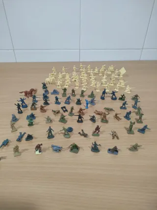 Set di soldatini in plastica in miniatura