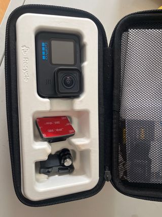 GoPro HERO10 Black OLVIDADA EN EL CAJON. 1 uso