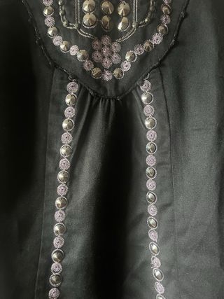 Vestido negro invierno bordado