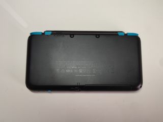 Nintendo 2DS XL