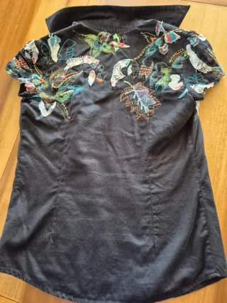Camicia Desigual nera con ricami