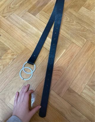 Cinture Stradivarius con fibbia argentata