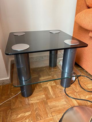 Mesa auxiliar cristal negro Medidas: 50cmx50cmx39