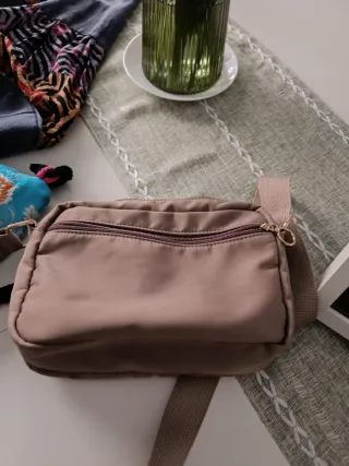 Bolso artesanal y mochilas