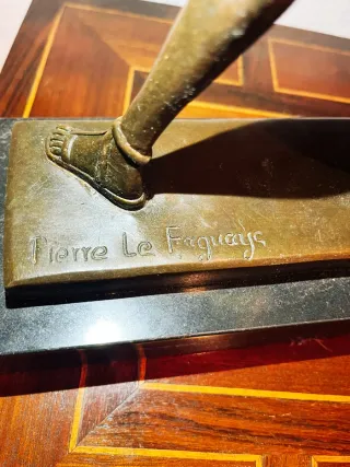 Figura de bronce - Diana Cazadora