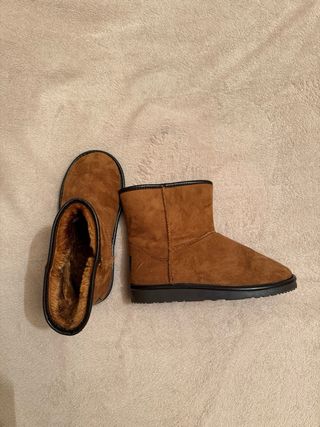 Botas estilo UGG marrones