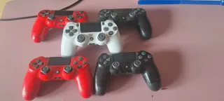 PS4 (PlayStation 4) Nera