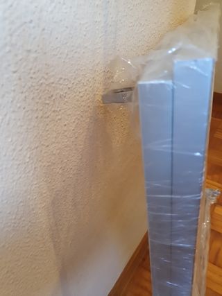 Montura de vidrio y aluminio