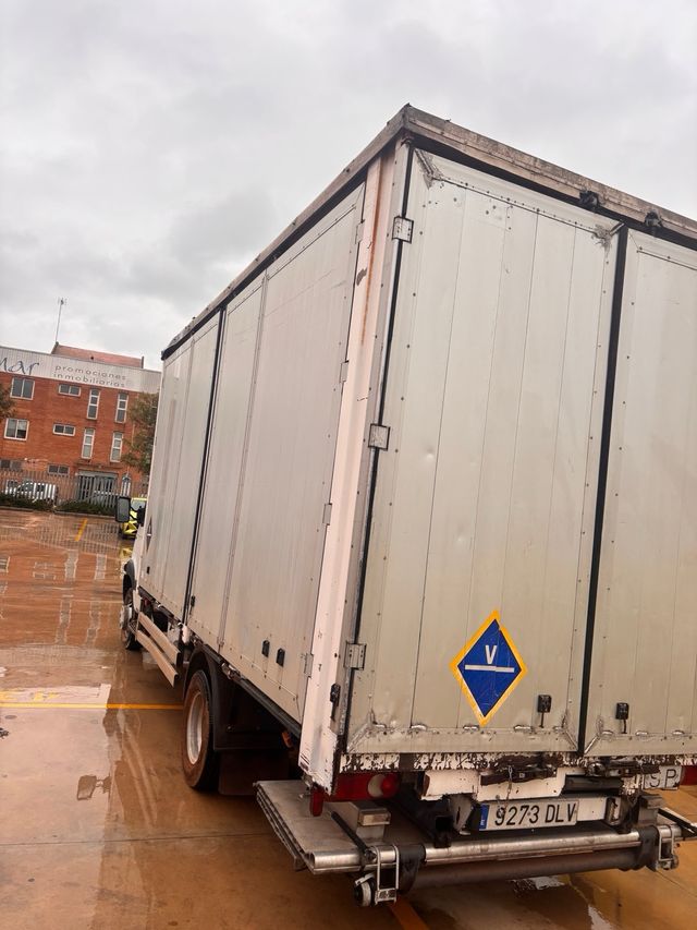 Camión Renault Mascott 7tn 2005