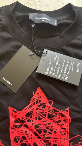 Camiseta DSQUARED2 Manga Corta Negra Roja