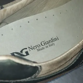 Scarpe Uomo NeroGiardini Camoscio Blu/Marrone