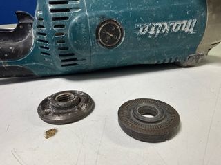 Radial Makita GA9020S 2200W