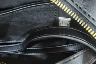 Miu Miu Bolso Negro Acabados Originales