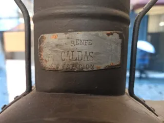 CALDAS RENFE FAROL ANTIGUO