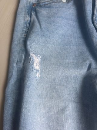 Vaqueros desgastados azules