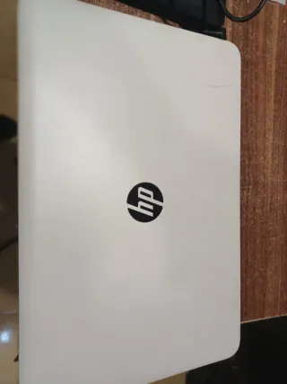 Ordenador portátil HP Beige/Negro