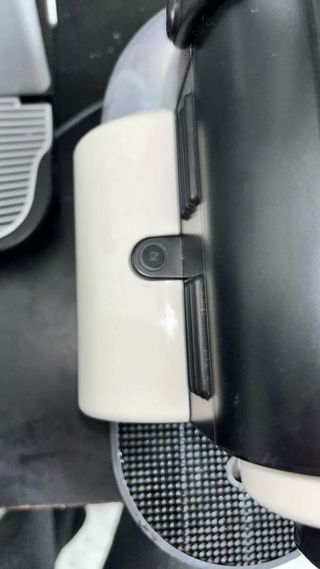 Cafetera DeLonghi Blanca y Negra