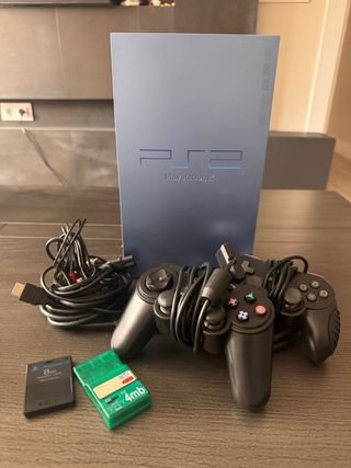 Consola PS2 Azul con Mandos y Juegos