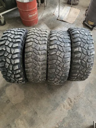 4 Neumáticos Cooper Discoverer STT PRO 31x10.5 R15