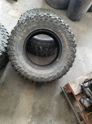 4 Neumáticos Cooper Discoverer STT PRO 31x10.5 R15