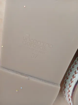 Sandalias con pedrería