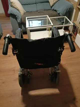 Silla ruedas para minusvalía y personas mayores