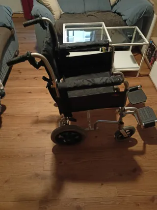 Silla ruedas para minusvalía y personas mayores