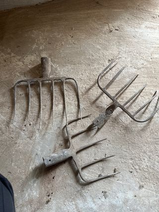 Horcas antiguas de hierro